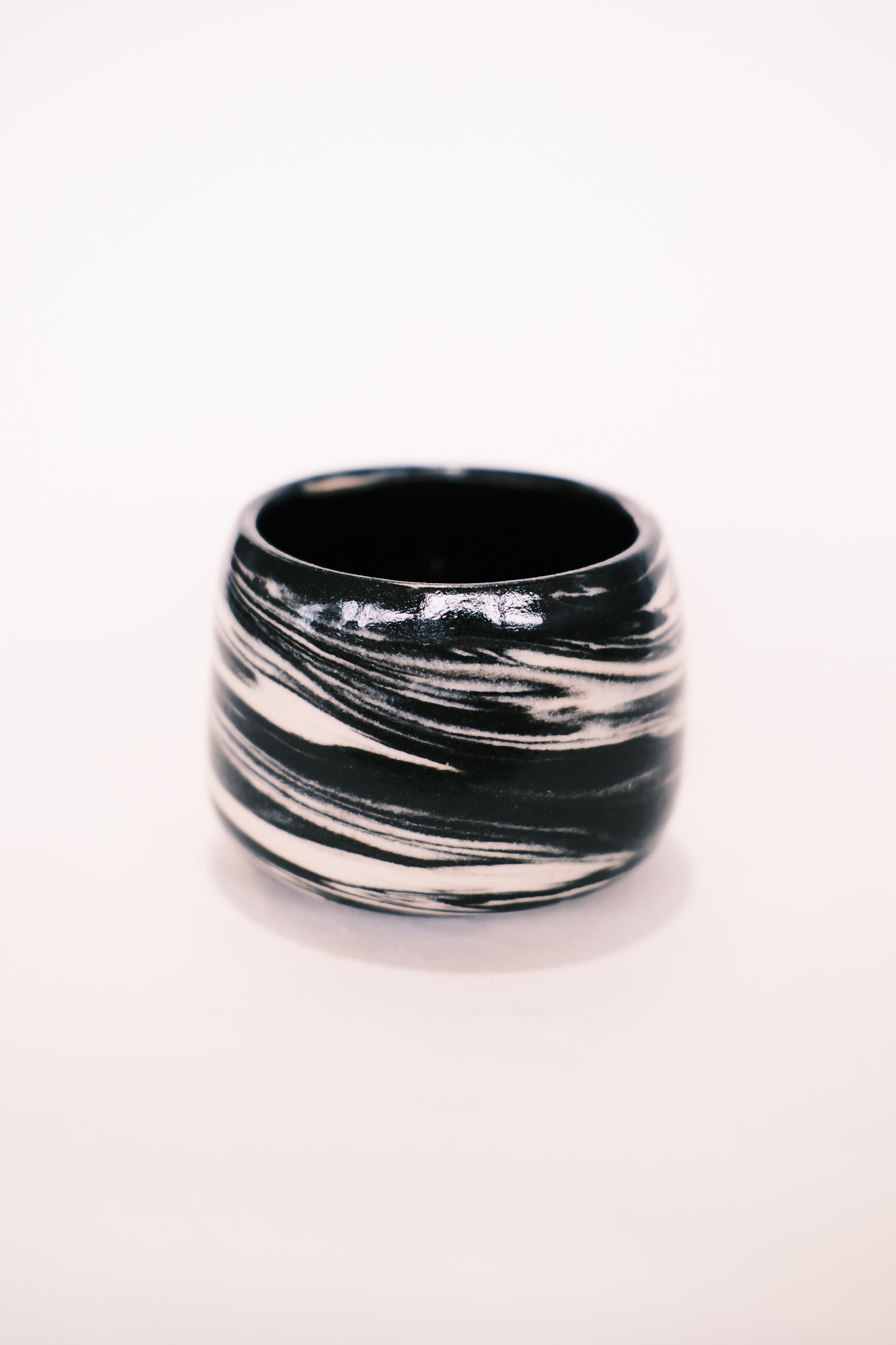 Black 01.