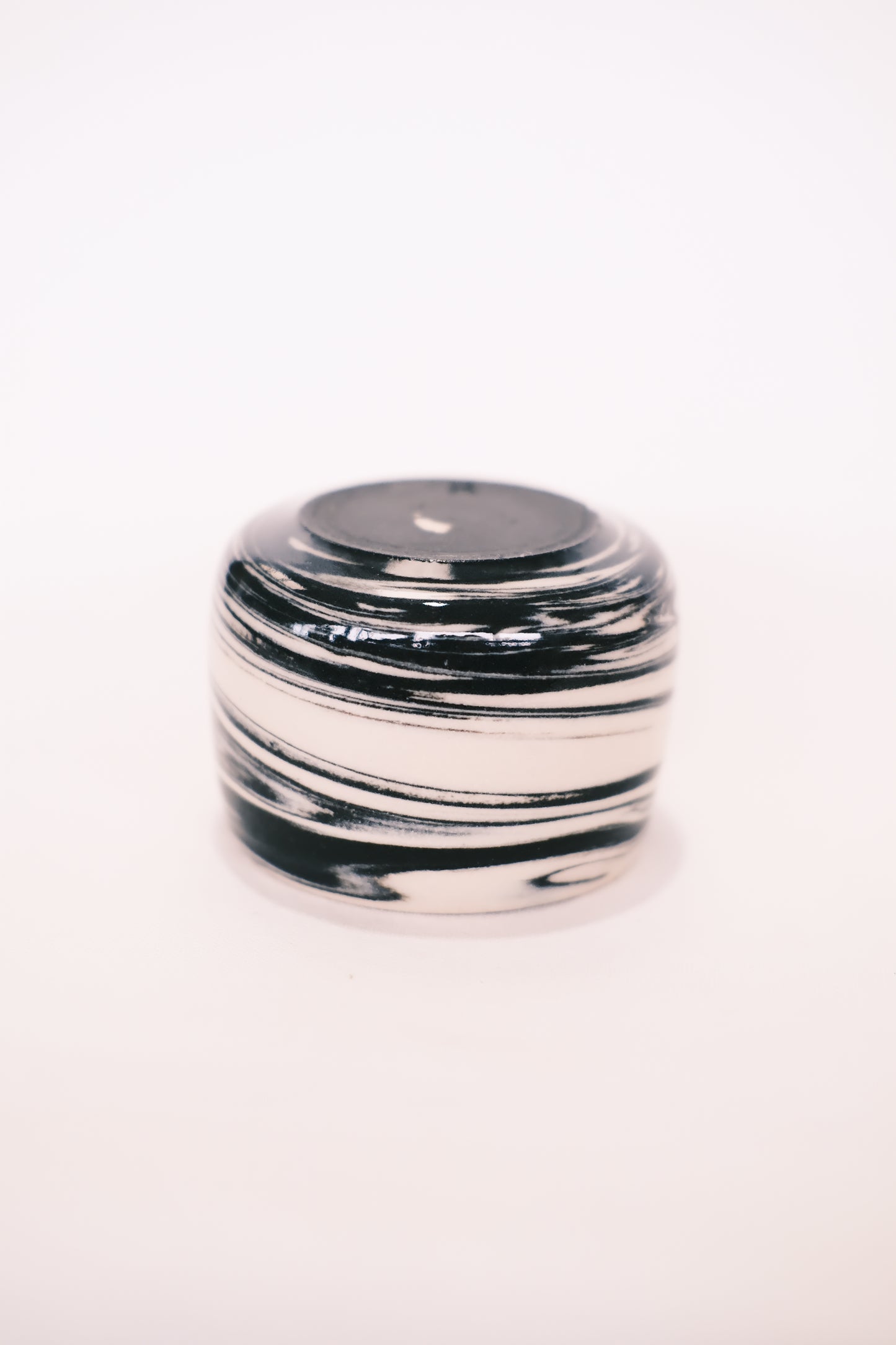 Black 03.