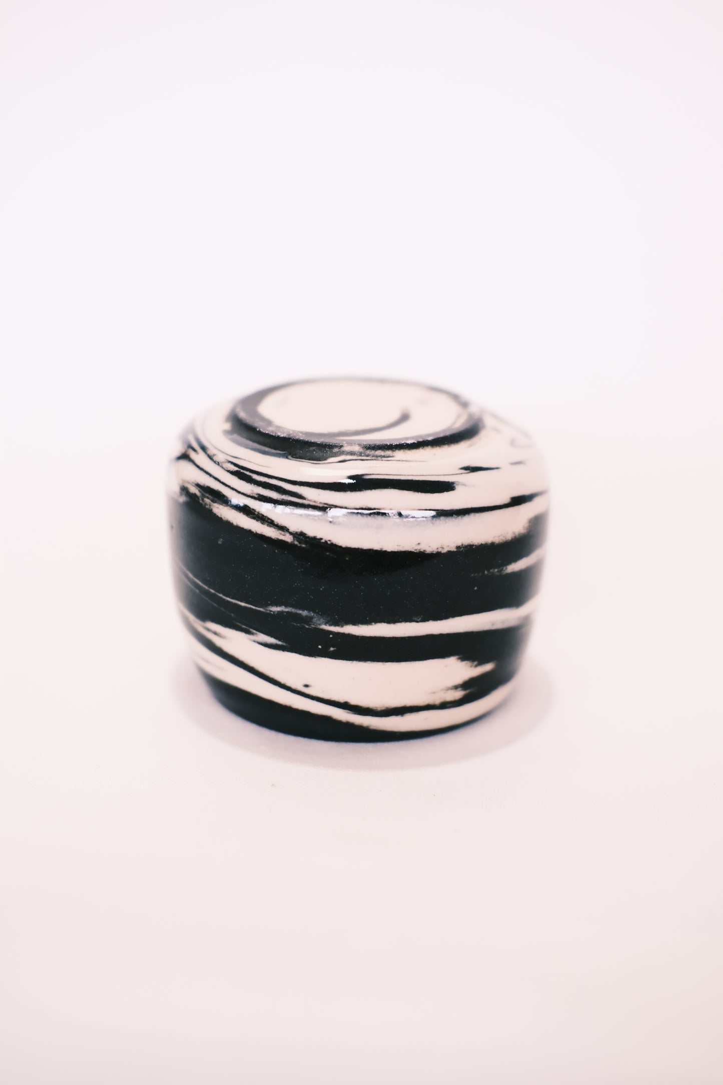 Black 05.