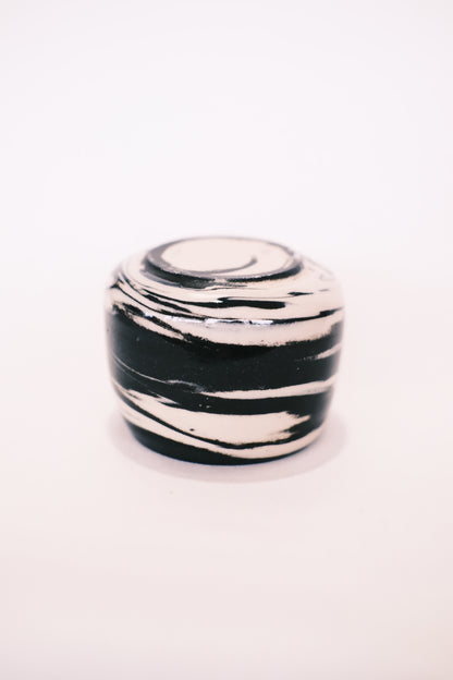 Black 05.