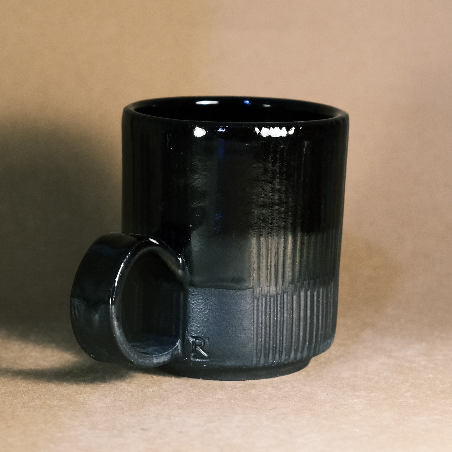 Matt black & Black 01