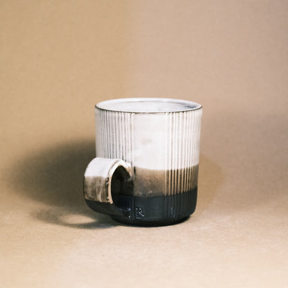 Matt black & White 03