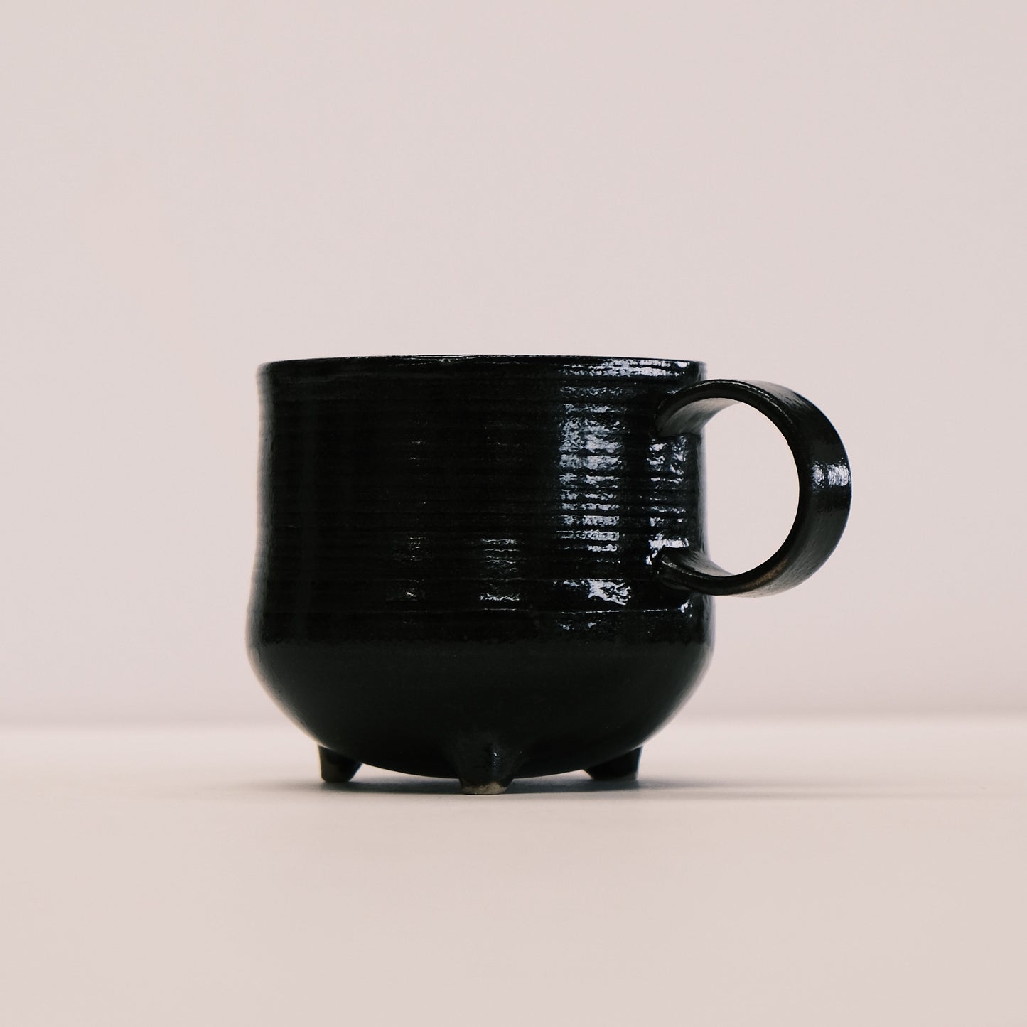 Foot Mug 08