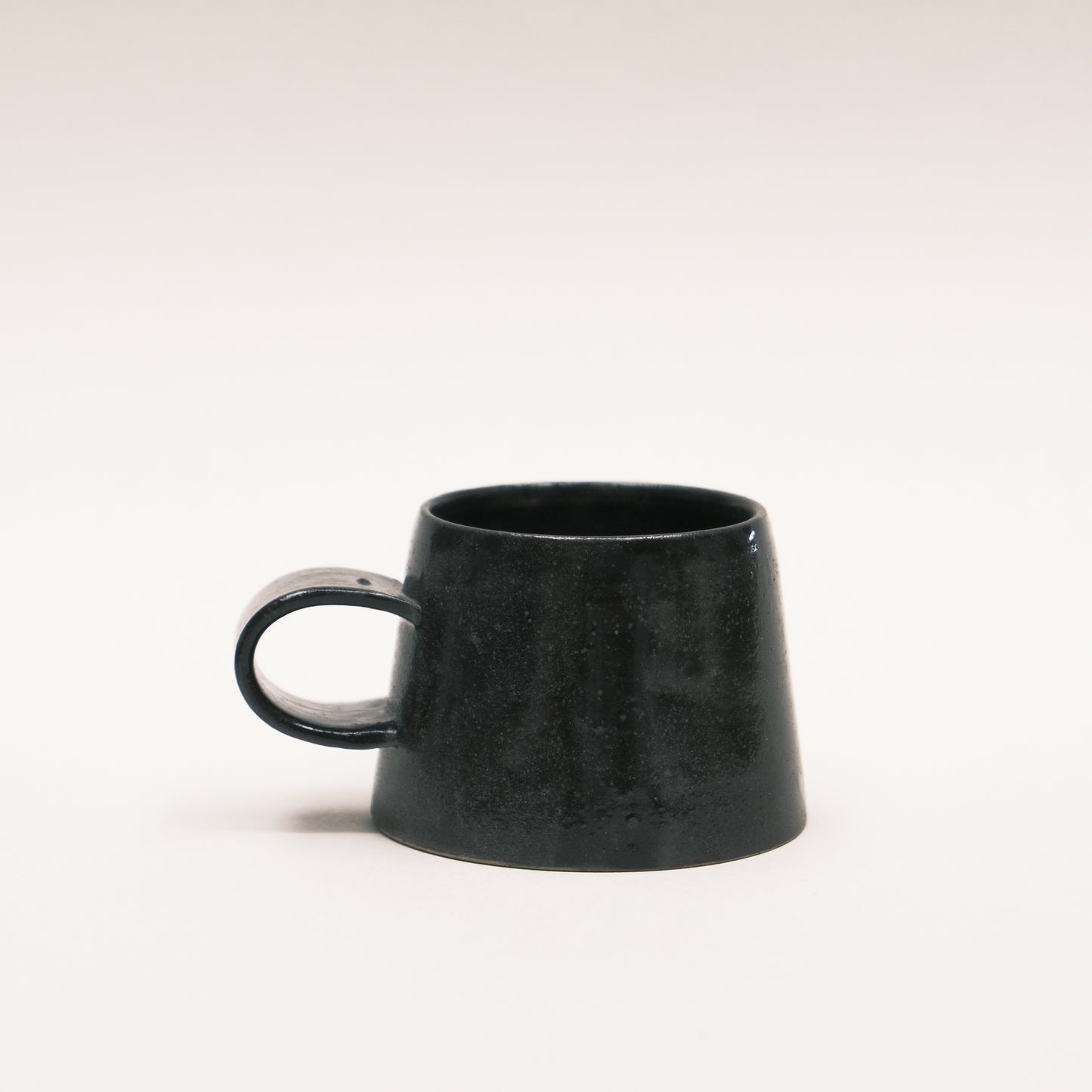 S Mug 04